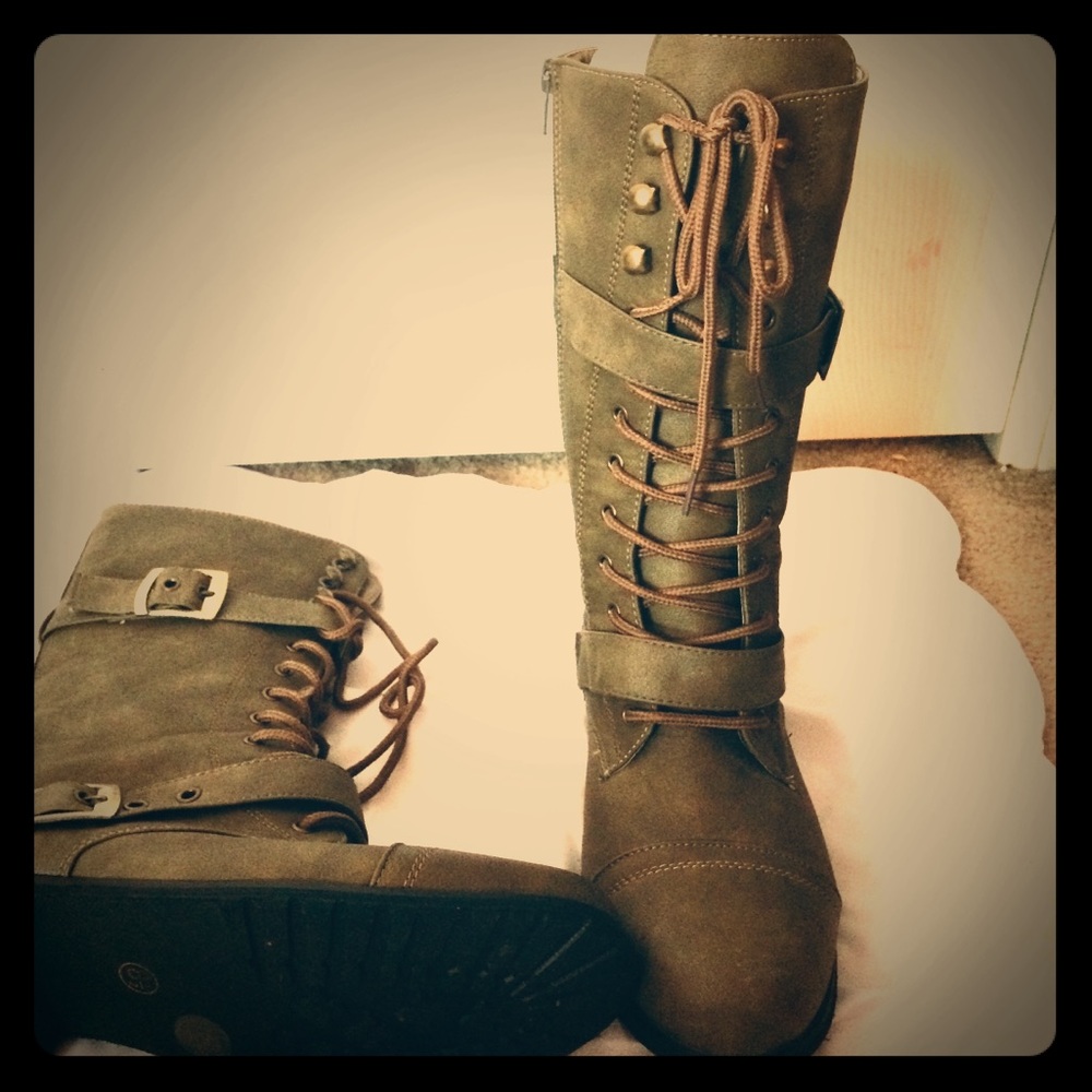 CA Boots by Carrini